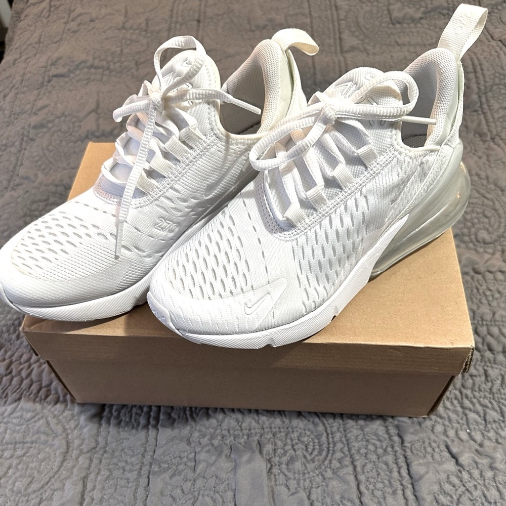 White Nike AirMax 270, Size 5Y/ 6.5 Women